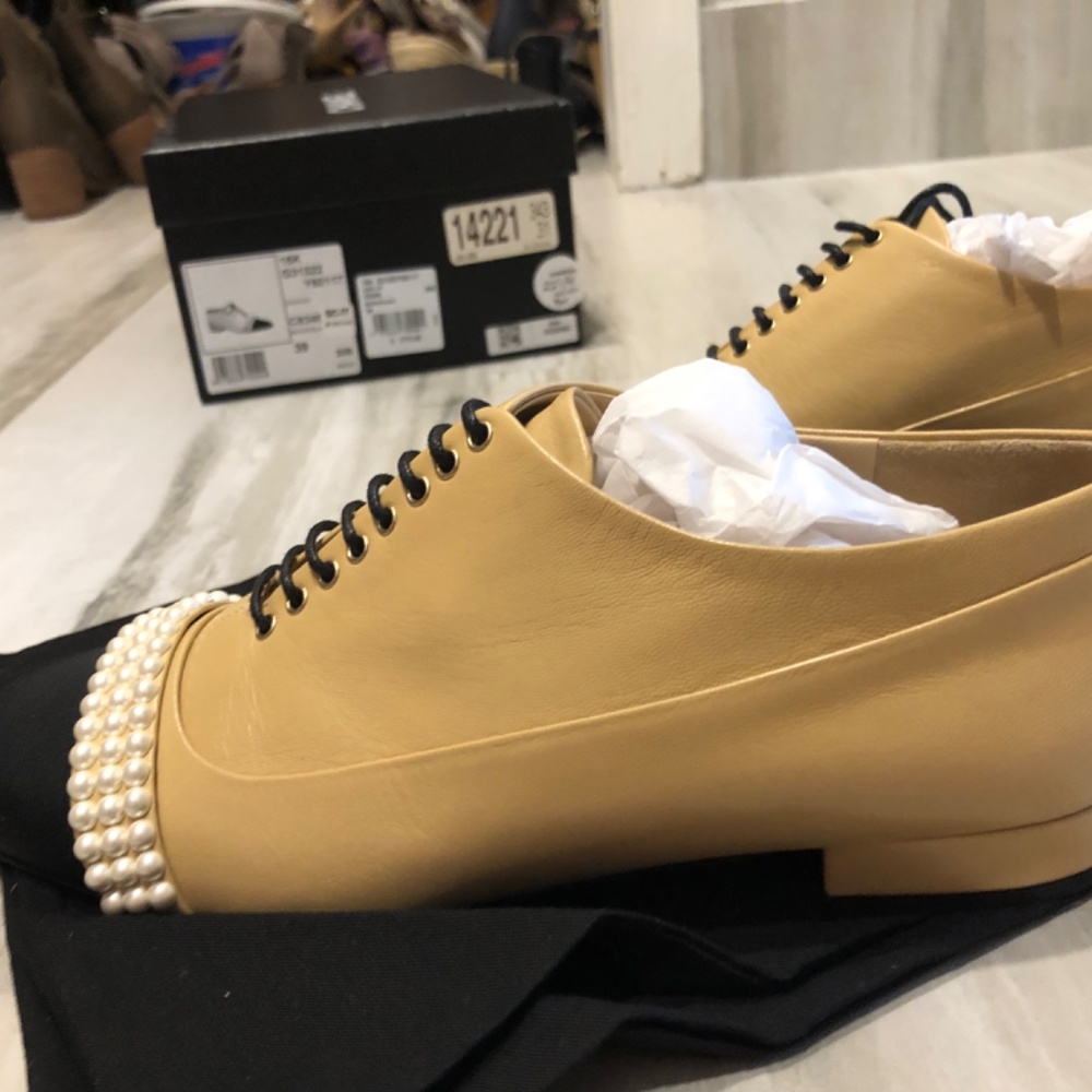 Brand new CHANEL  shoes - Picture 5 of 6